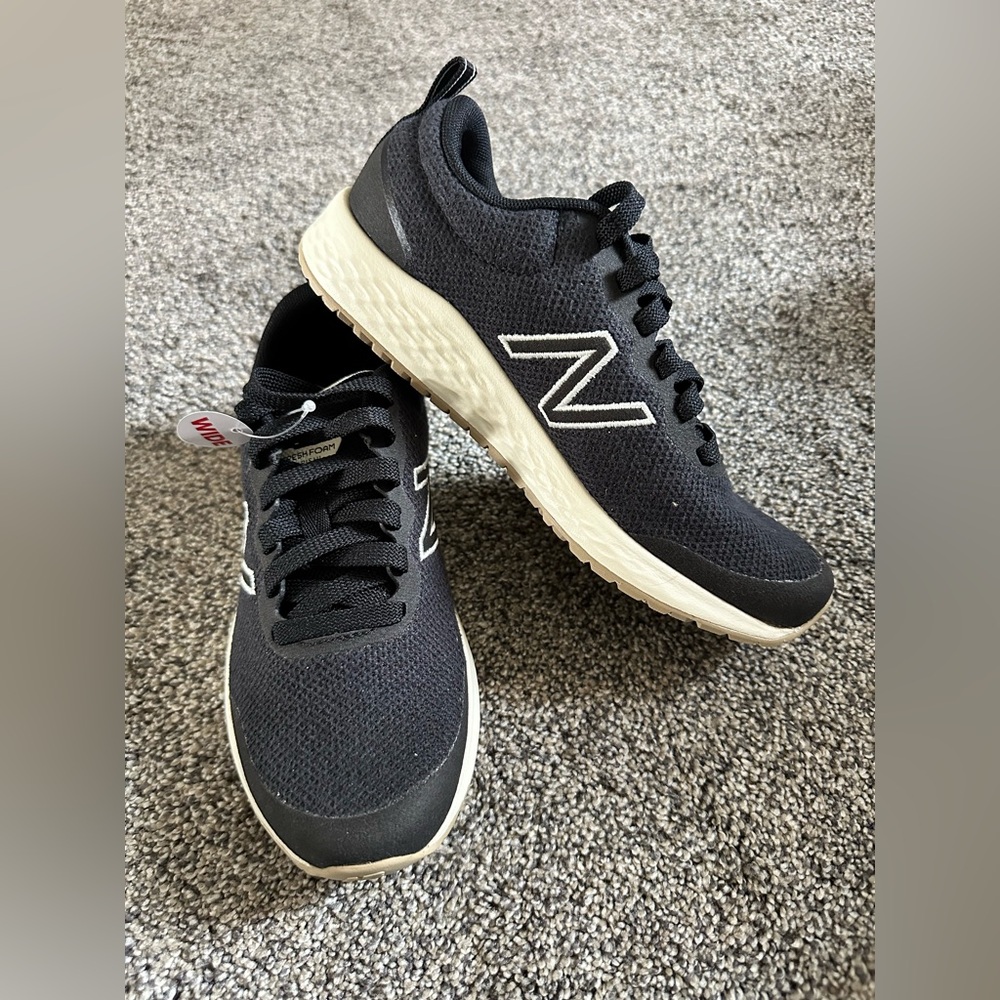 New Balance Woman’s Warismk3 Running Shoe In Black / Phantom - Size 5.5 NWOT